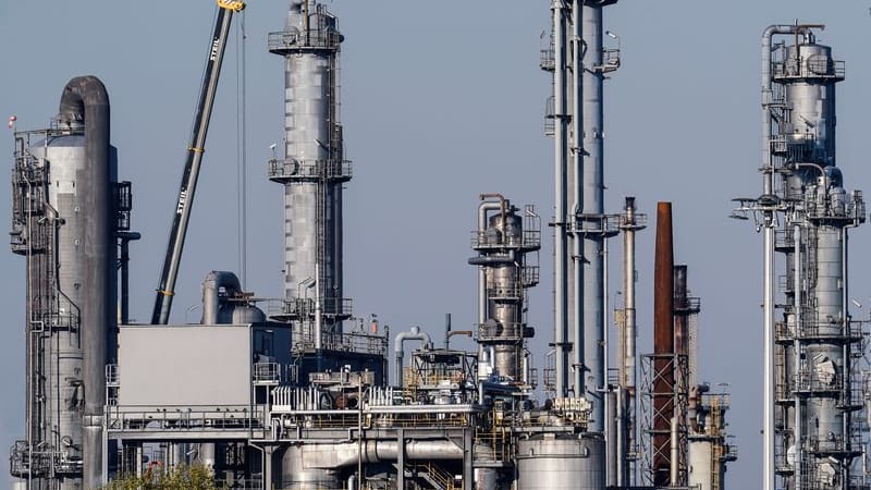 Industrieanlagen auf dem Werksgelände von BASF: Industrieanlagen auf dem Werksgelände von BASF: