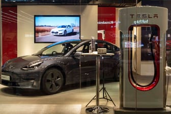 Tesla-Händler: Die US-Marke senkt die Preise einiger Modelle.