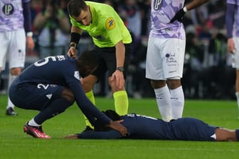 Renato Sanches am Boden: Der PSG-Spieler hat sich offenbar schwerer verletzt.