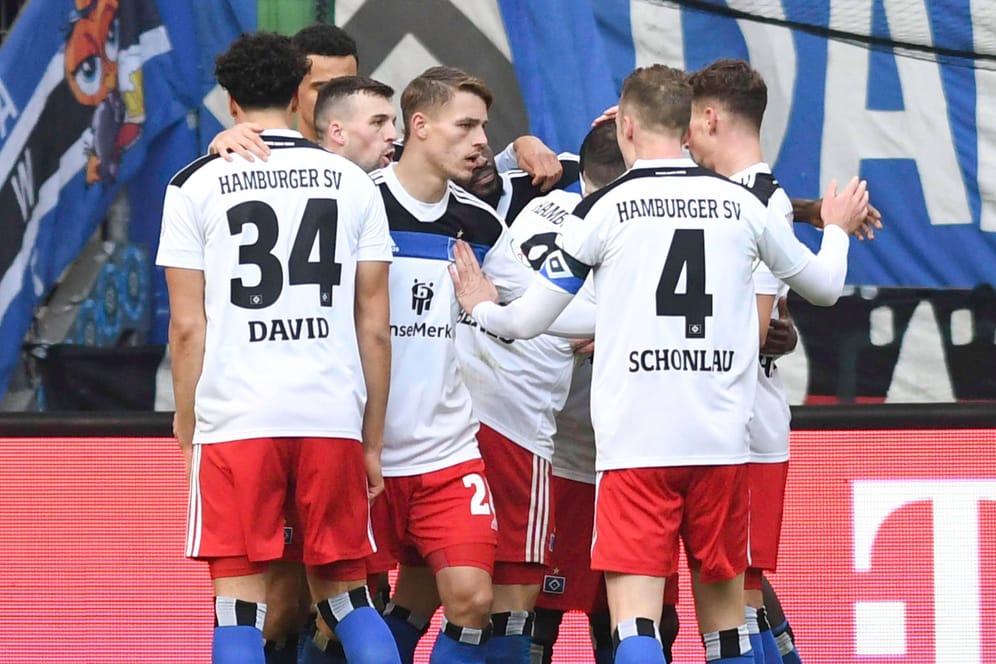 Der HSV festigt Platz zwei in der zweiten Bundesliga.