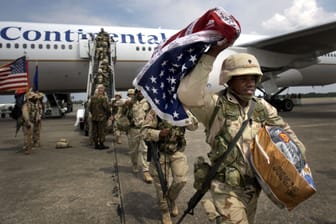 Savannah, Georgia: Amerikanische Truppen kommen im Juli 2003 von einem Einsatz im Irak zurück.