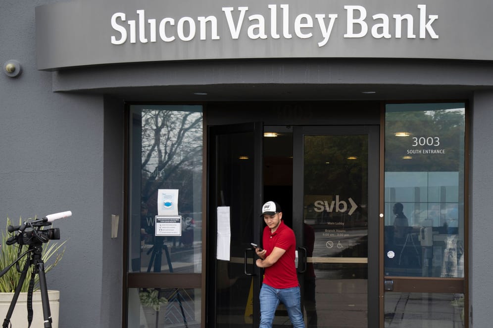 Silicon Valley Bank: Nach dem Aktienabsturz der Silicon Valley Bank ist die Finanzwelt besorgt.