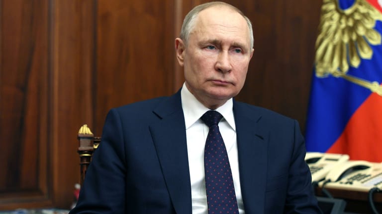 Wladimir Putin: Der russische Präsident gerät im Ukraine-Krieg wieder zunehmend in die Defensive.