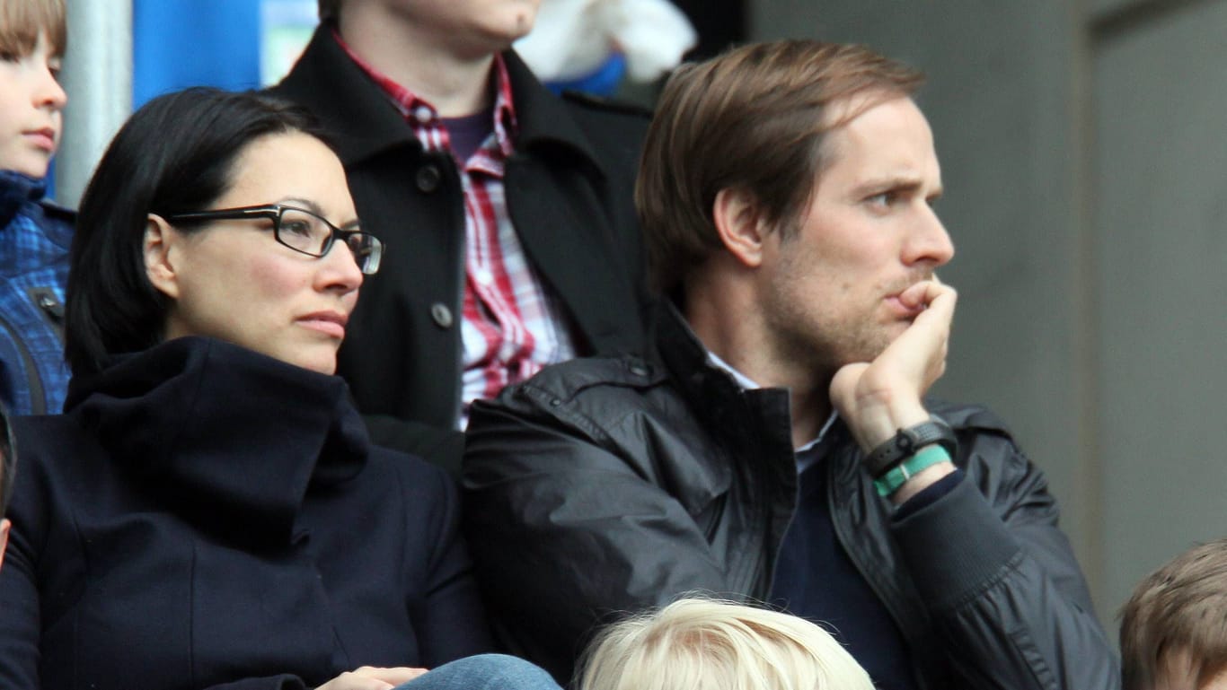 Da waren sie noch ein Paar: Thomas Tuchel (r.) und seine damalige Ehefrau Sissi während seiner Zeit als Mainz-Trainer auf der Tribüne des Stadions in Hoffenheim.