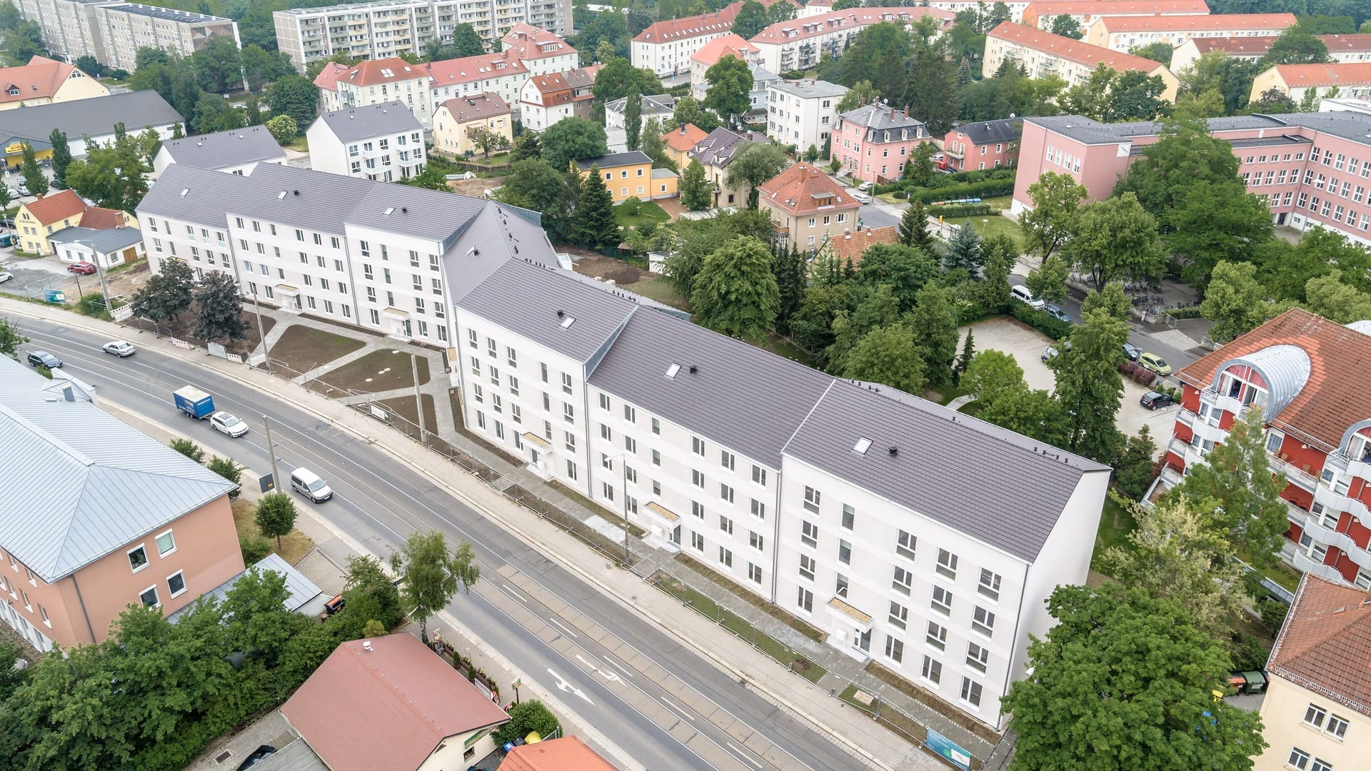 Eine Häuserreihe in Dresden, die der Wohnungskonzern Vonovia mit Modulen gebaut hat.