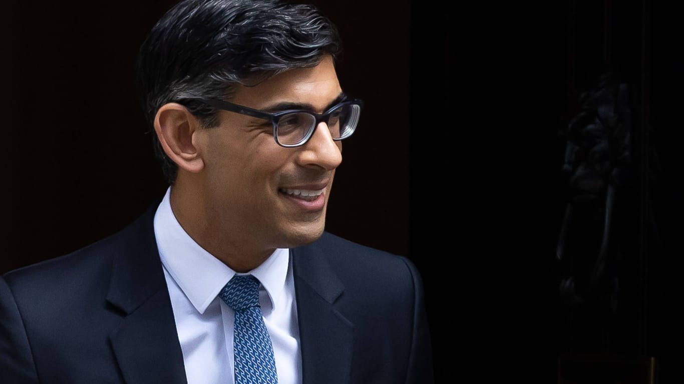 Premierminister Großbritanniens, Rishi Sunak: Nicht nur er ist reich, sondern auch Sunaks Frau hat ein großes Vermögen.