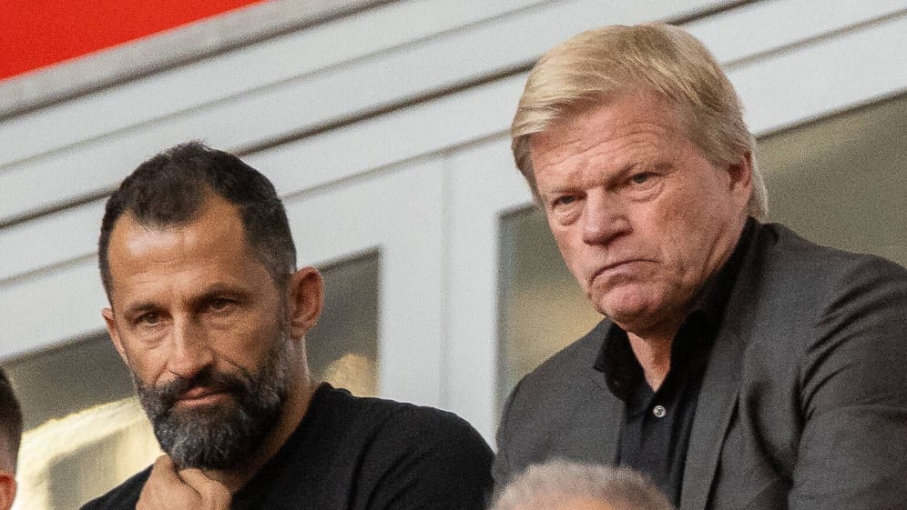 Hasan Salihamidzic (l.) neben Oliver Kahn: Die Bayern-Bosse haben sich von ihrem Trainer getrennt.
