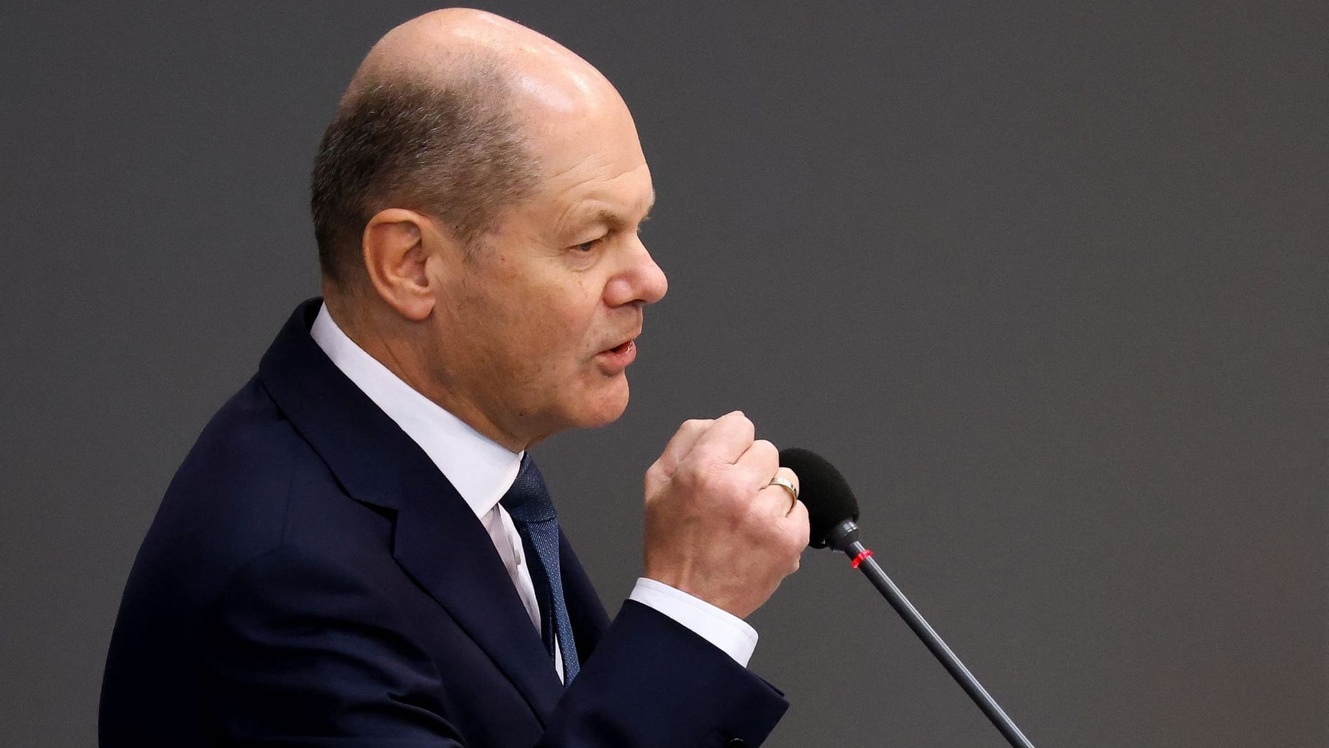 Scholz im Bundestag (Archivbild): Der Bundeskanzler geht davon aus, dass Schweden schon bald Nato-Mitglied wird. Scholz im Bundestag (Archivbild): Der Bundeskanzler geht davon aus, dass Schweden schon bald Nato-Mitglied wird.