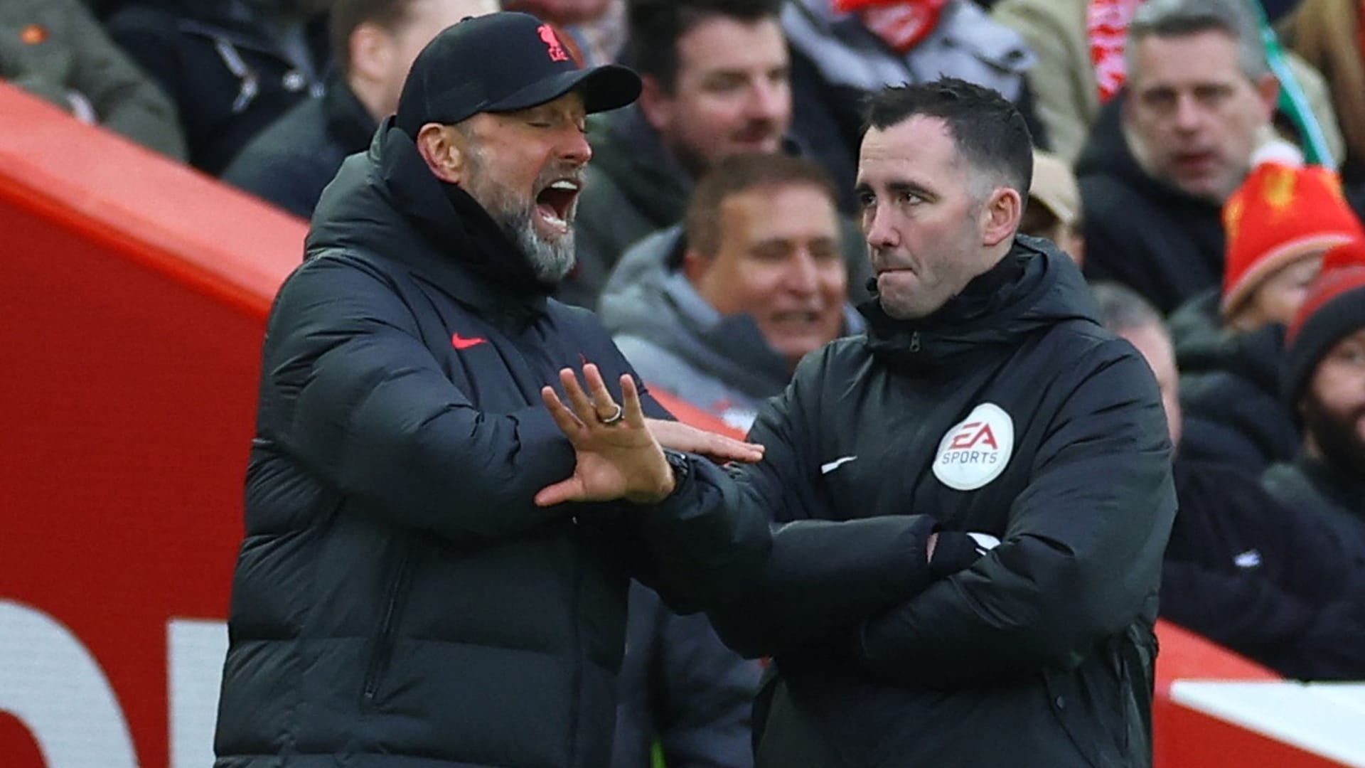 Jürgen Klopp: Liverpools Trainer war sauer auf einen Fan. Jürgen Klopp: Liverpools Trainer war sauer auf einen Fan.