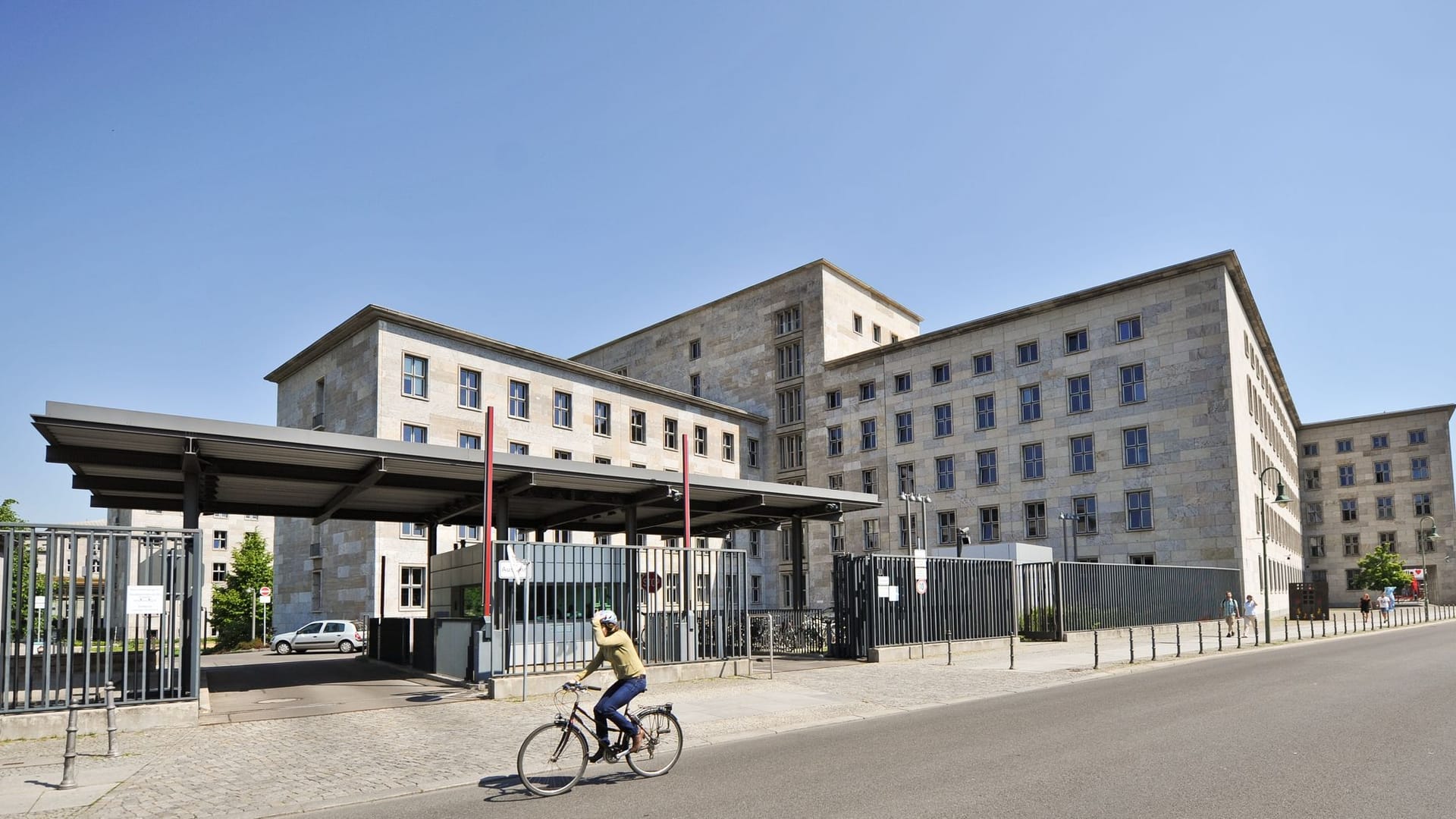 Lindner verwirft ursprüngliche Neubau-Pläne für Finanzministerium