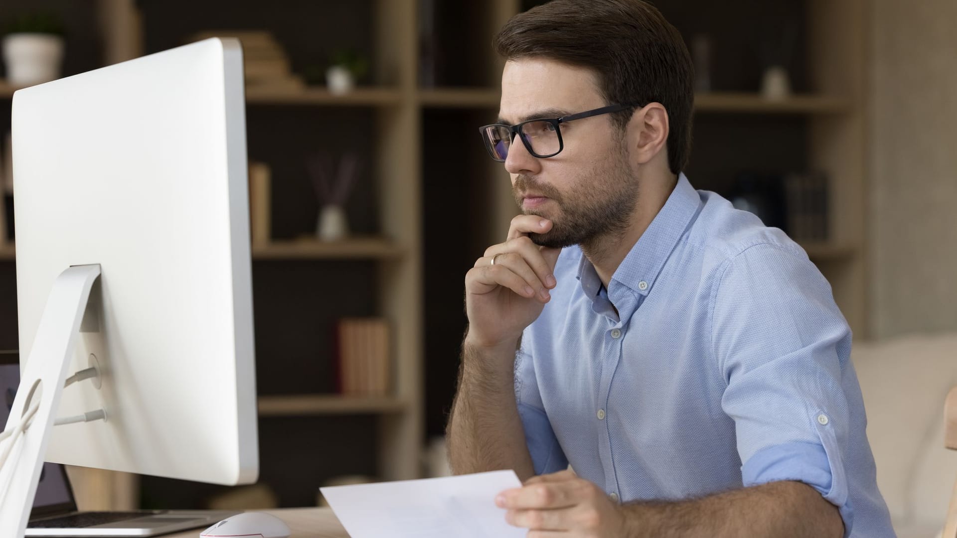 E-Mails mit Outlook zeitversetzt senden: In den Übermittlungsoptionen können Sie festlegen, wann Ihre E-Mail abgeschickt wird.