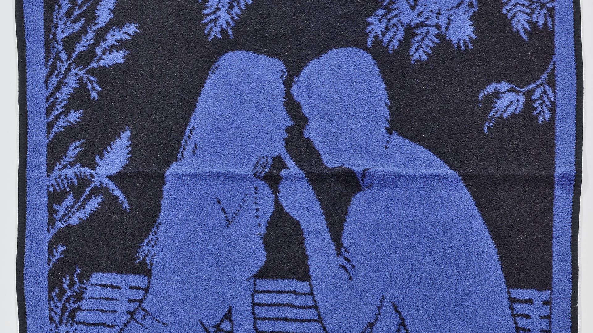 Solch eine blau-schwarze Decke mit Motiv wurde auch bei der vermissten Sonja Engelbrecht gefunden.