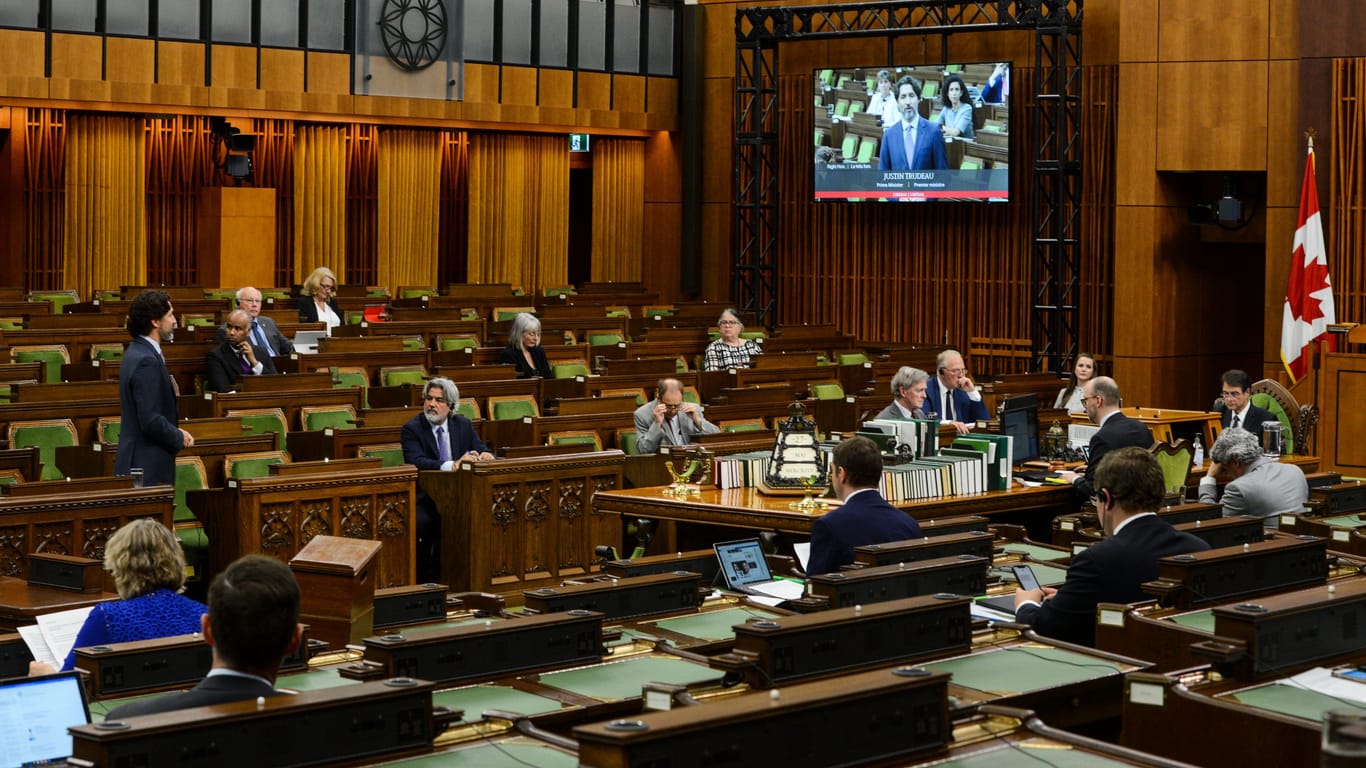 Plenarsaal in Kanada (Archivbild): Wegen eines beißenden Geruchs hat der Senat seine Sitzung unterbrochen.