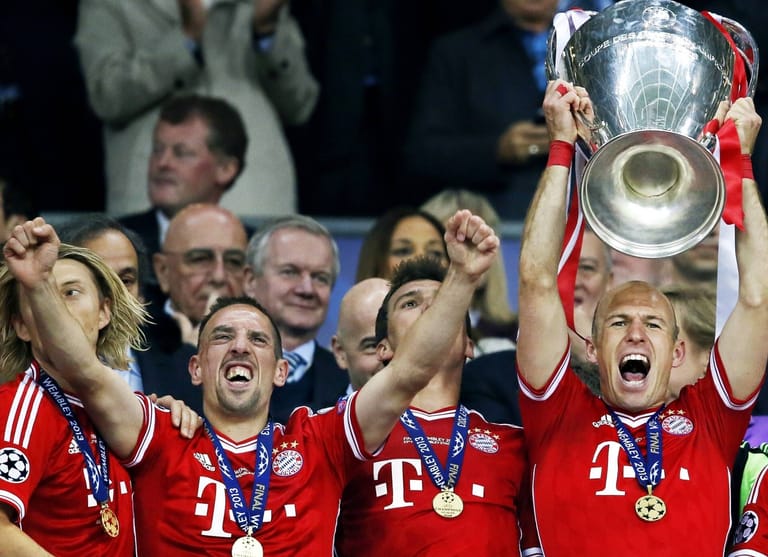 Arjen Robben (r.) und Franck Ribéry (l.): Die beiden Ausnahmespieler prägten ein FC Bayern gemeinsam knapp ein Jahrzehnt lang.