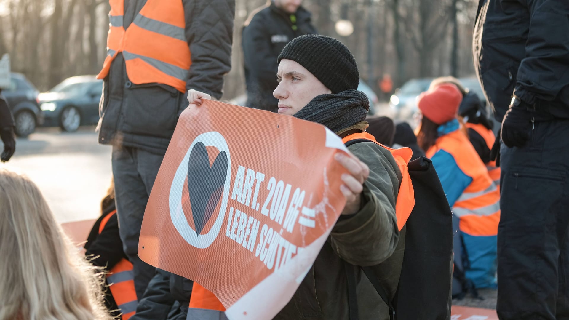 Klimaprotest der "Letzten Generation" (Symbolfoto): Autofahrer sollten die Innenstadt meiden, rät die Polizei.