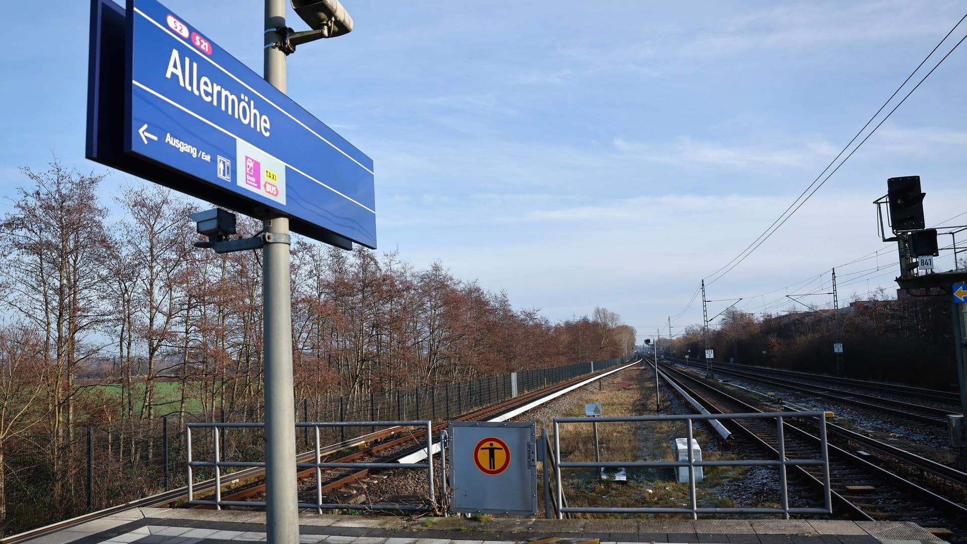 Bahnsteig auf dem S-Bahnhof Allermöhe Bahnsteig auf dem S-Bahnhof Allermöhe