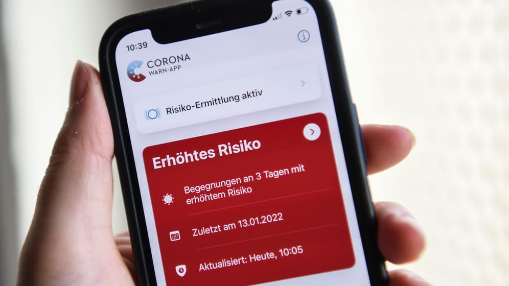 Corona-Warn-App zeigt in erhöhtes Risiko: Warnungen wie diese wird die App künftig nicht mehr liefern.