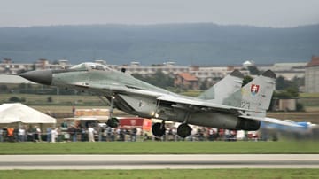 MiG-29 from Slovakia: A delivery of the fighter jet may not be covered by the constitution.