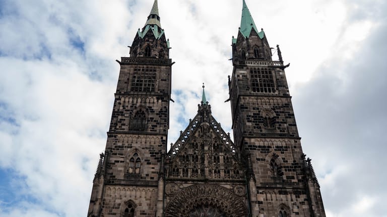 In Nürnberg wurde der Rotstift angesetzt: unter anderem bei der Kultur. Diesen Sparhaushalt hat die Regierung nun genehmigt.