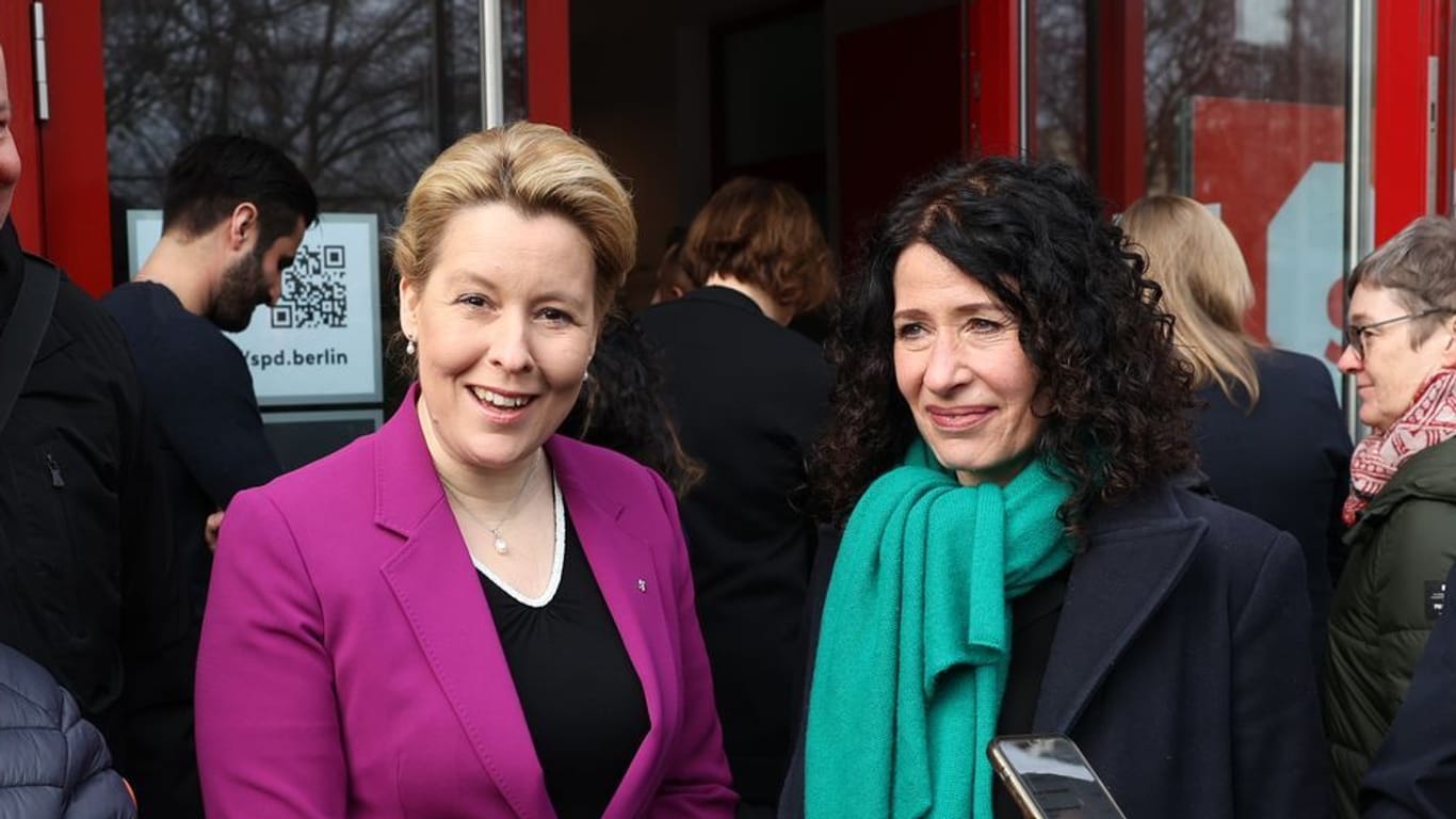 Franziska Giffey (SPD), Regierende Bürgermeisterin von Berlin, und Bettina Jarasch (Bündnis90/Die Grünen): Sie kamen im Berliner Abgeordnetenhaus zu Sondierungen zusammen.