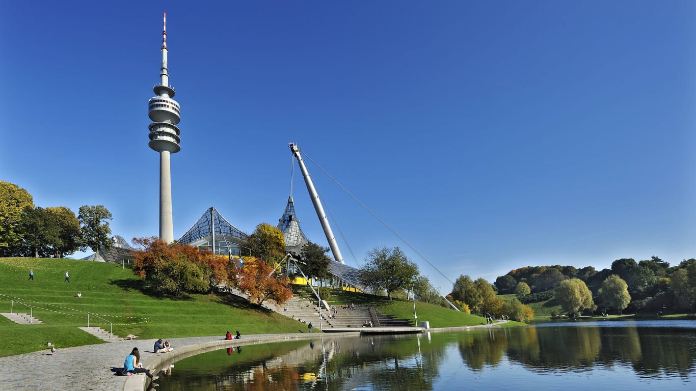 Der Olympiapark in München (Symbolbild): Hier könnten an Ostern vor allem die Jüngsten Spaß haben.