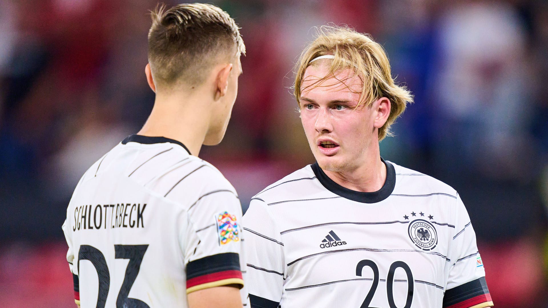 Bisher hat Julian Brandt (r.) in 39 Länderspielen 3 Tore erzielt und 3 weitere vorbereitet.