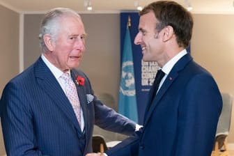 König Charles III. und Emmanuel Macron: Ein Treffen der beiden muss verschoben werden.