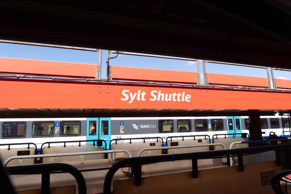 Das Syltshuttle der Deutschen Bahn (Archivbild): Der Superstreiktag hat Auswirkungen auf den Bahnverkehr nach Sylt.