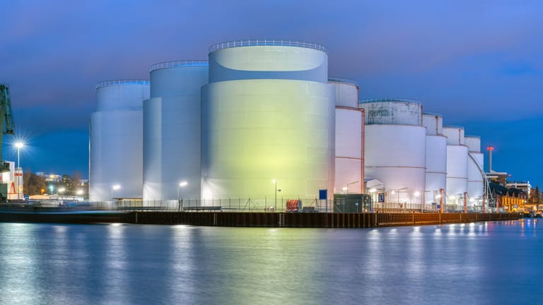 Lagertanks für Rohöl in Berlin: