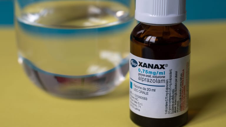 "Xanax" ist besonders bei jungen Menschen als Droge beliebt (Archivbild): Der US-Rapper Lil Peep verstarb mit 21 Jahren durch Medikamentenmissbrauch.