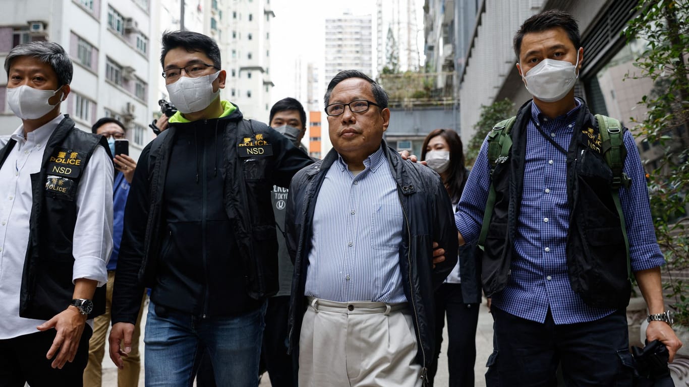 Albert Ho bei der Festnahme: Er war Mitglied der inzwischen aufgelösten Hongkonger Allianz.