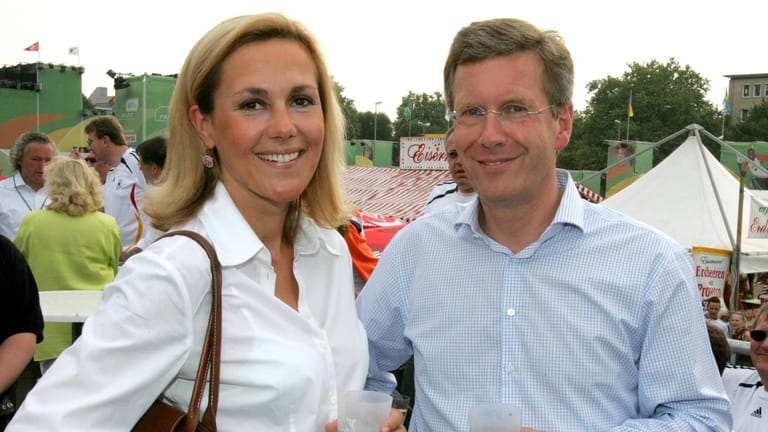 2006 entstand das erste Foto von Christian Wulff und Bettina, die damals noch Körner mit Nachnamen hieß.