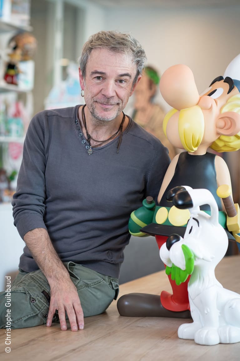Fabrice Caro, mit Künstlernamen Fabcaro, ist der neue Autor der Asterix-Texte.