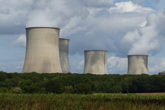 Das Kernkraftwerk in Cattenom (Archiv): Die beschädigten Rohrleitungen seien bereits ausgetauscht worden.
