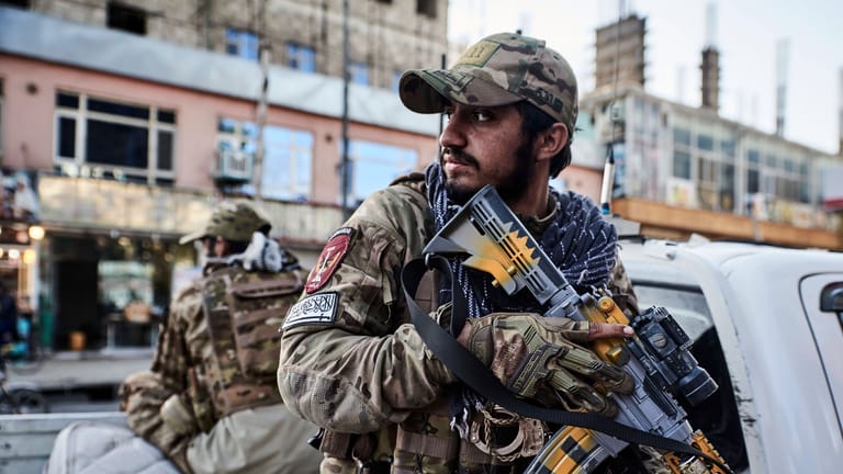 Taliban-Kämpfer in Kabul (Archiv): "Oft wurde über lange Zeit verbissen Widerstand geleistet."