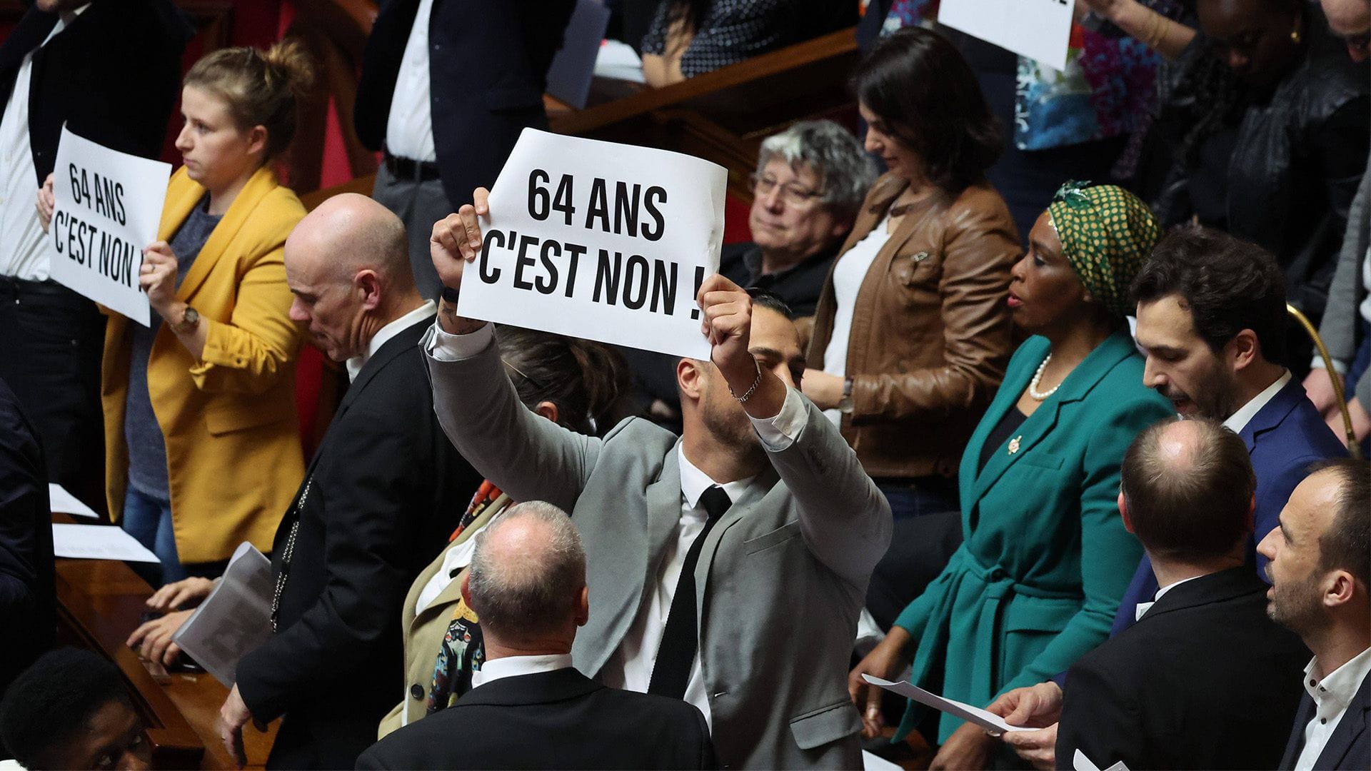 Rentenreform in Frankreich: Nationalhymne sorgt für Chaos im Parlament