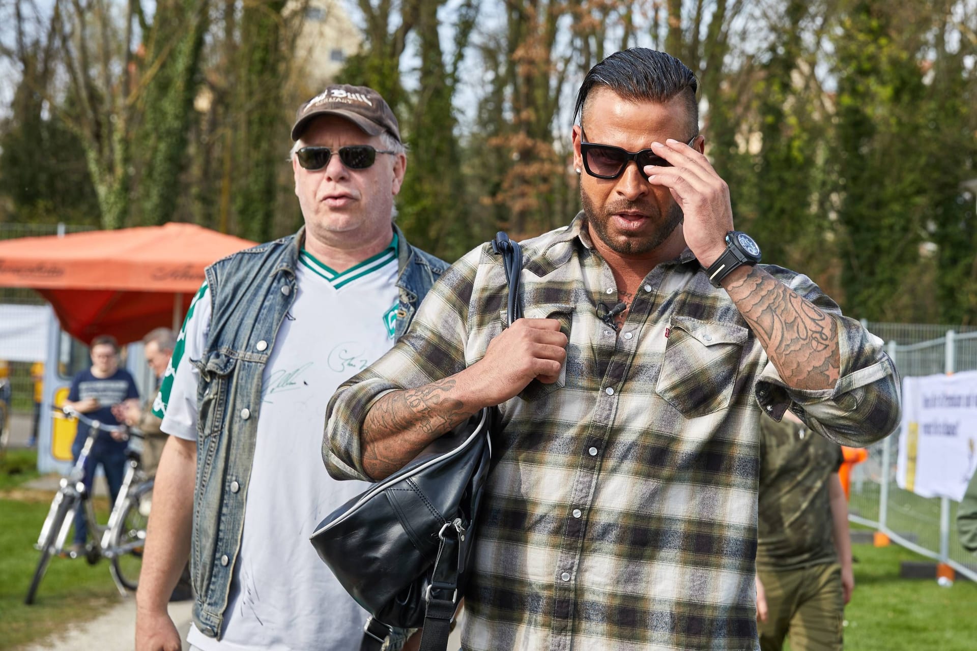 Tim Wiese auf einem Fußballplatz (Archivfoto): Der 41-Jährige wünscht sich eine Rückkehr in die Traditionsmannschaft von Werder Bremen.