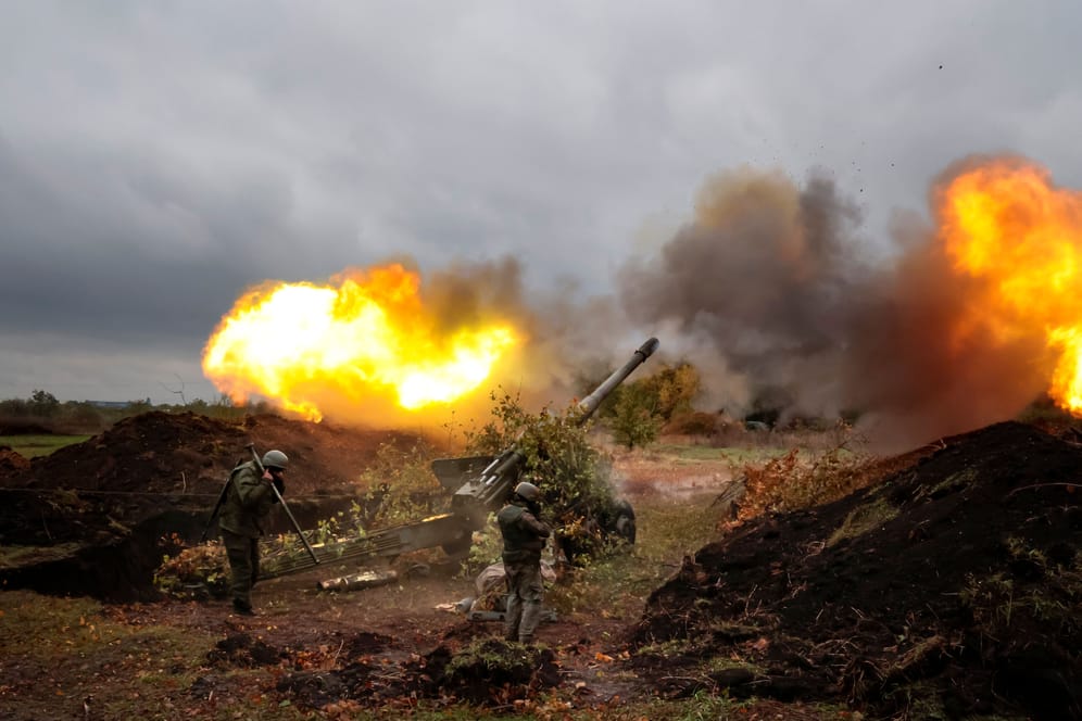 Russische Artillerie: Russland führe seine Kriege brutal, sagt Historiker Jörg Baberowski.