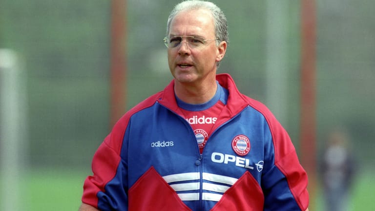 Franz Beckenbauer: Der Präsident und Trainer des FC Bayern im Jahr 1996.