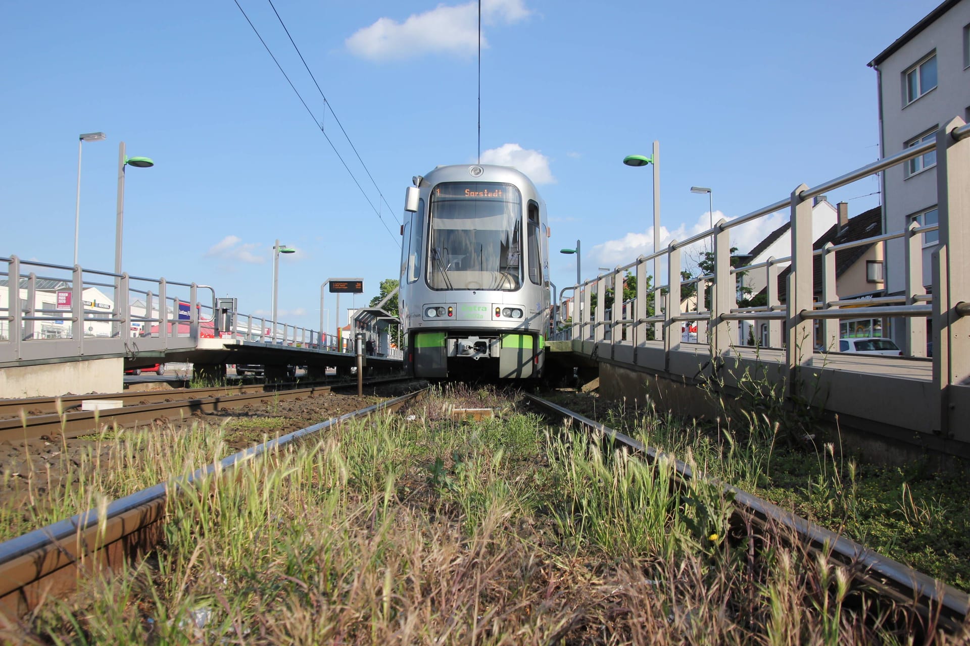 Eine Bahn der Üstra in Hannover: Das Unternehmen wurde von einem Hackerangriff lahmgelegt.