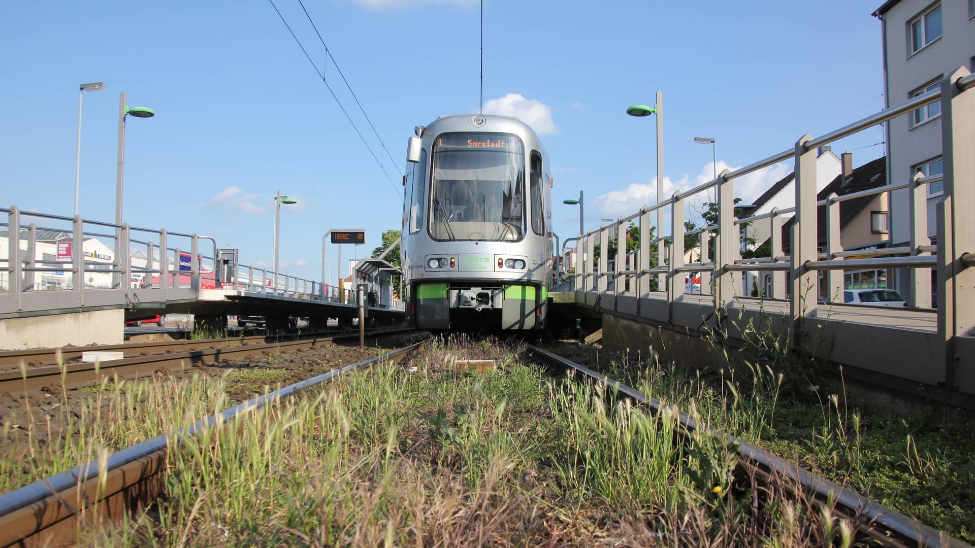 Eine Bahn der Üstra in Hannover: Das Unternehmen wurde von einem Hackerangriff lahmgelegt.