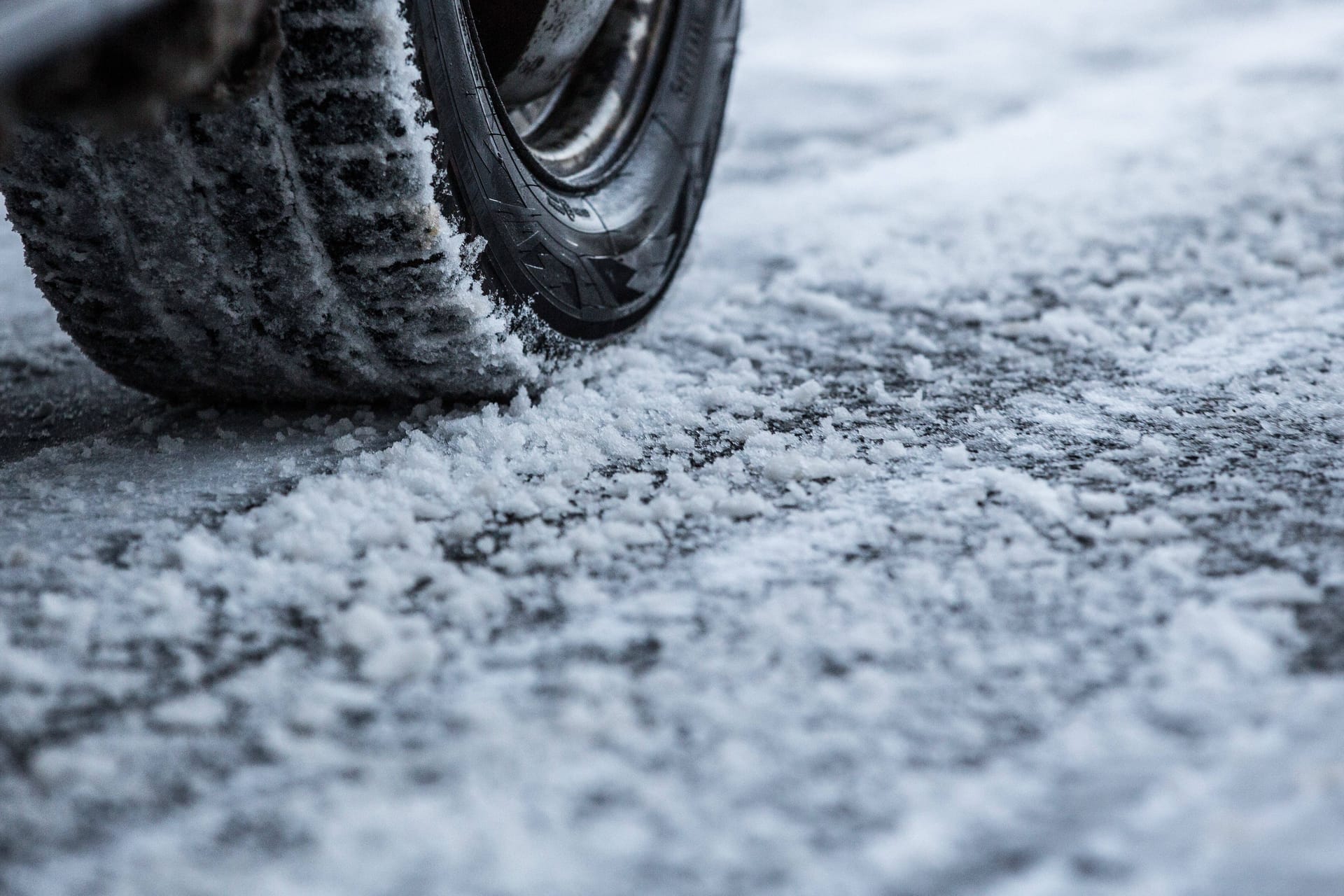Schnee, Glätte, Straßen, Baden-Württemberg, Streik, Pendler