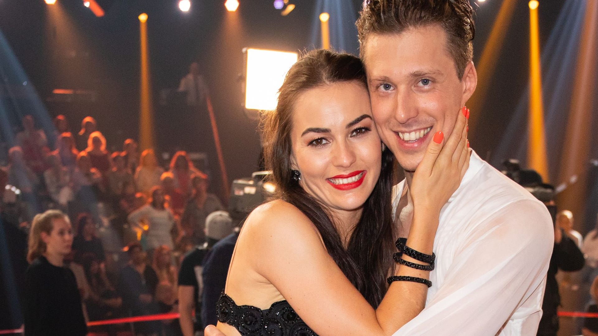 Renata und Valentin Lusin: Die beiden "Let's Dance"-Profis haben ihr Baby verloren.