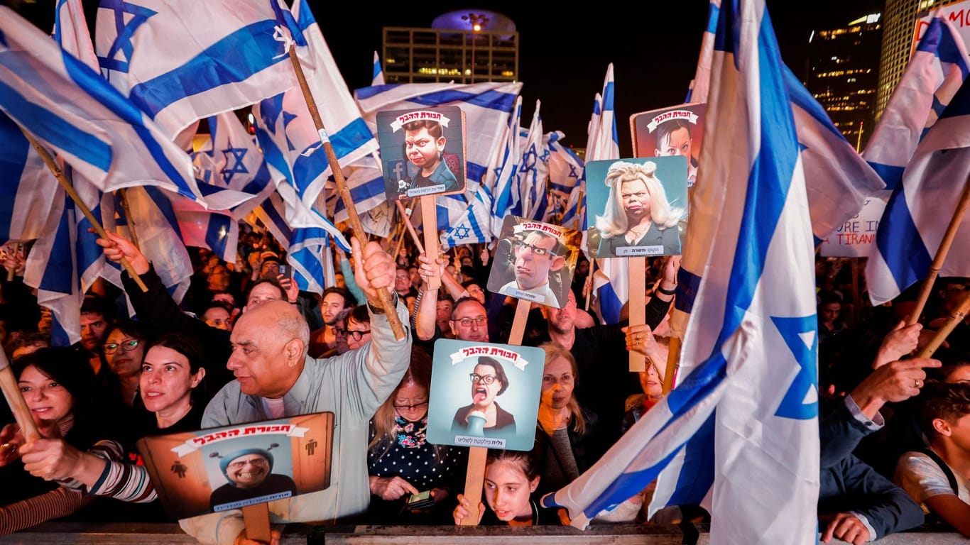Protest in Tel Aviv: Es war wohl die bisher größte Demonstration gegen die Justizreform.