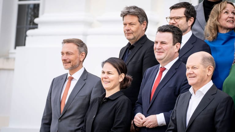 Minister Lindner, Baerbock, Habeck, Heil, Lemke, Buschmann – und Kanzler Olaf Scholz: Wofür soll der Staat sein Geld ausgeben?