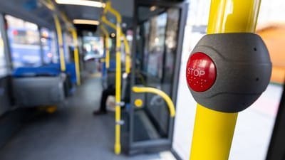 Ein Bus der Münchner Verkehrsgesellschaft (MVG) (Symbolbild): Trotz des Streiks gibt es Verkehrsmittel, die weiter fahren.