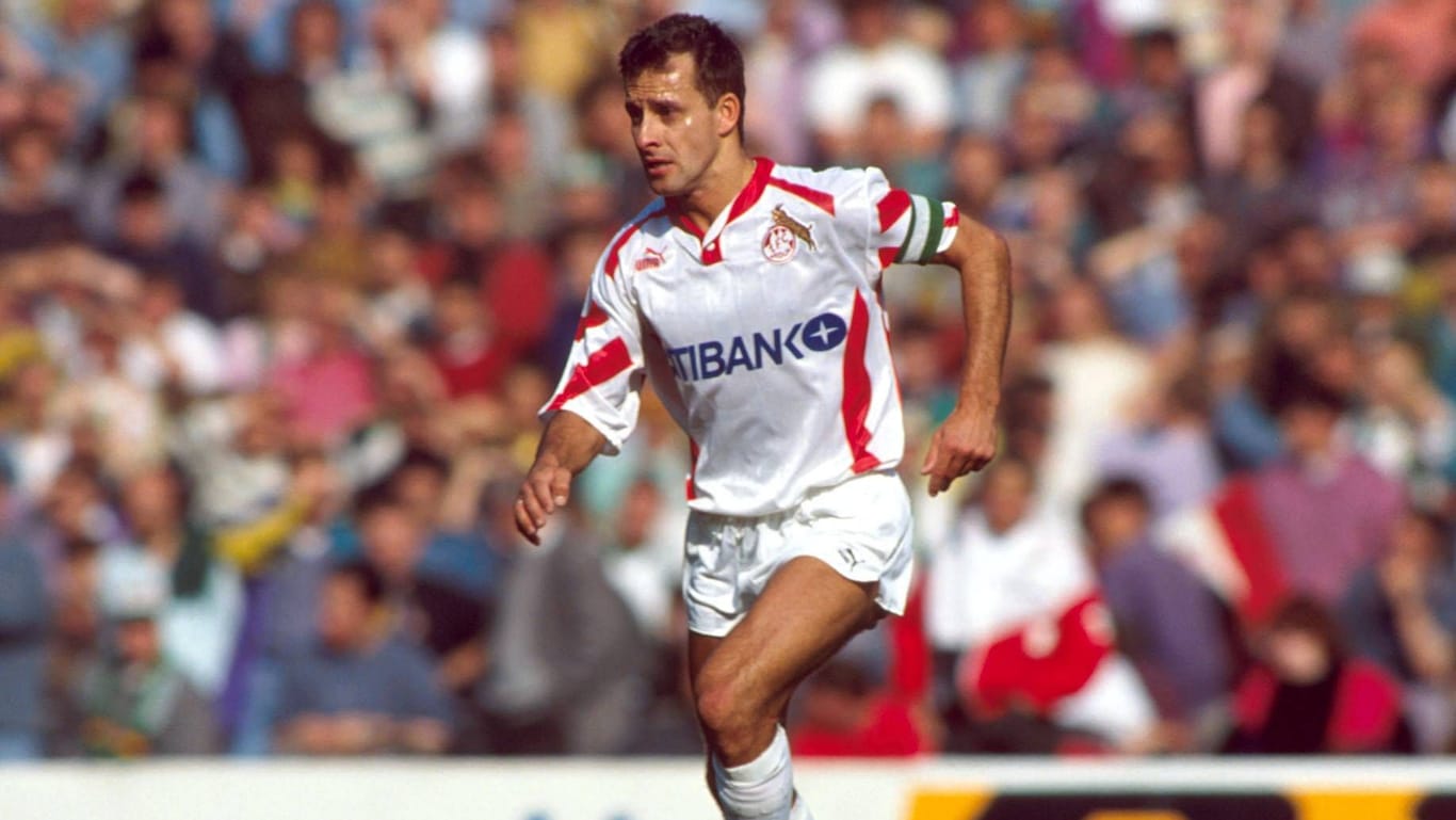 Kapitän und Identifikationsfigur: Pierre Littbarski bestritt 504 Spiele (144 Tore) für den 1. FC Köln, wurde mit den Rheinländern 1983 Pokalsieger.