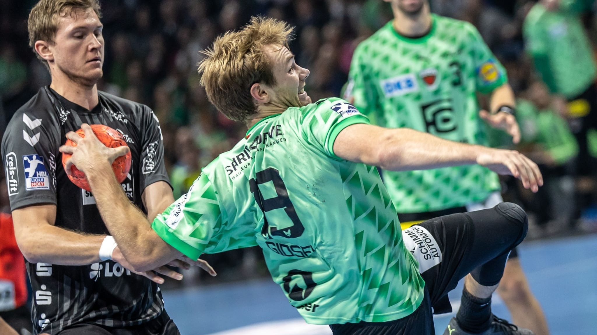 Handball | HBL-Titelkampf immer spannender: Magdeburg und Löwen patzen
