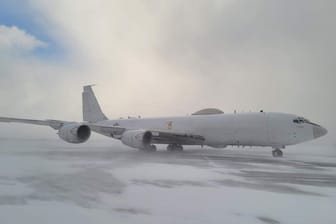 Teil der US-Atomflotte: Die Boeing E-6B Mercury ist am Dienstag in Island gelandet.