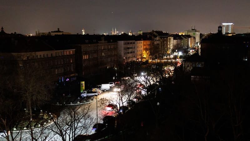 In Teilen Nürnbergs - wie hier in Gostenhof - ist am Donnerstagabend der Strom ausgefallen. In Teilen Nürnbergs - wie hier in Gostenhof - ist am Donnerstagabend der Strom ausgefallen.
